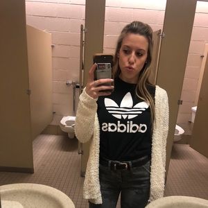 Meet your Posher, Sydney